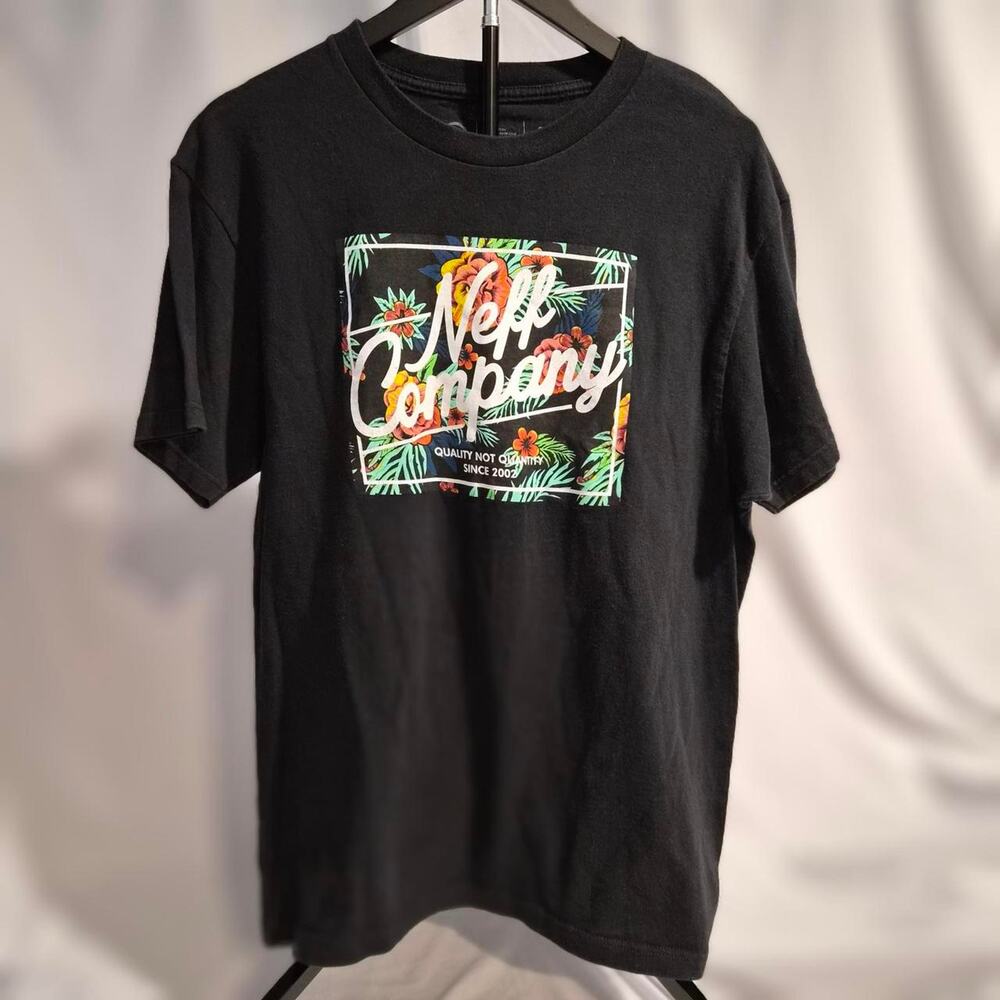 Neff‎ company floral graphic tee